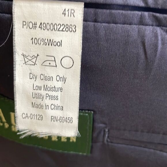 LAUREN RALPH LAUREN 100% WOOL BLAZER IN NAVY BLUE - Picture 10 of 11